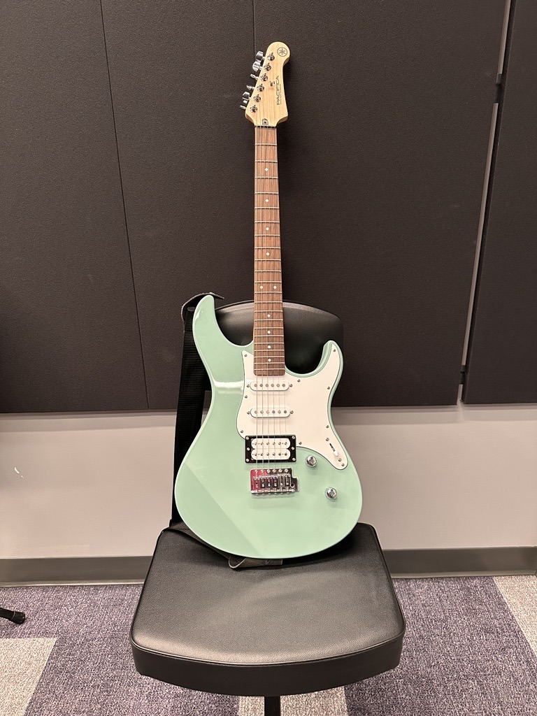 Mint electric guitar